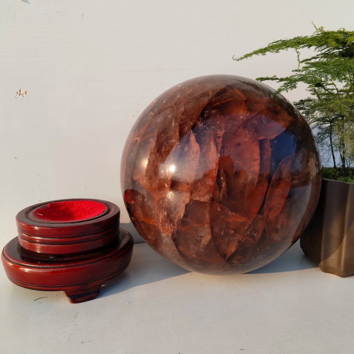 Natural Stone Red Hematiod Crystal Ball Feng Shui Quartz Sphere And Stand Ornaments Desk Home Room Decor Spiritual Reiki Healing